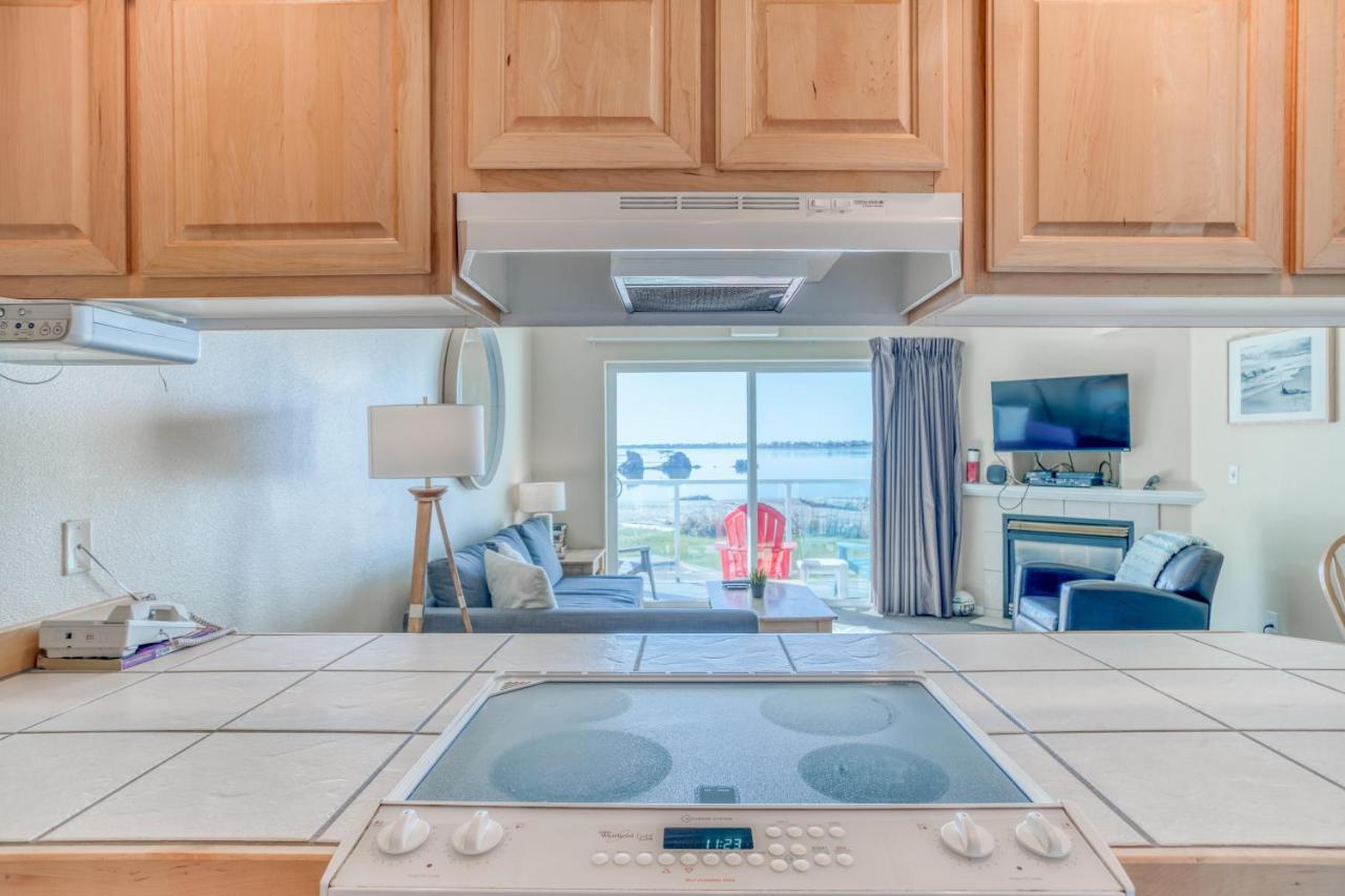 Birds Nest Suite Lincoln City Bagian luar foto